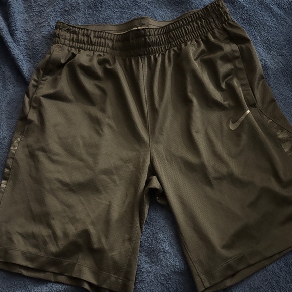 Nike Other - Nike Men's black & camo Athletic Shorts